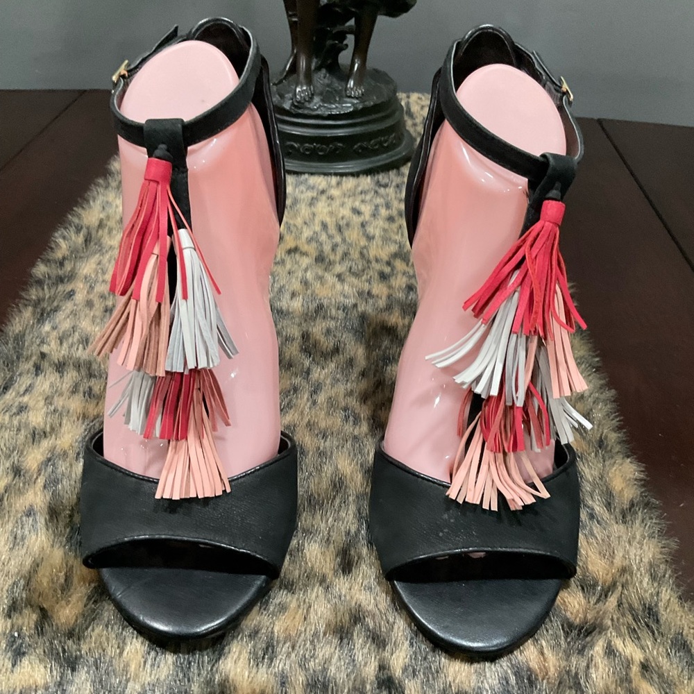 WHITE HOUSE BLACK MARKET SUEDE AND TASSEL HEELS